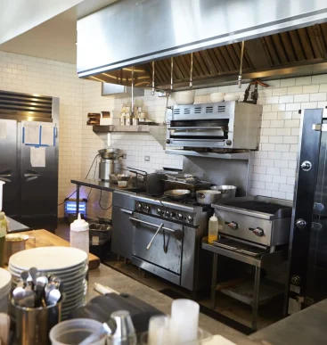 empty-kitchen-in-restaurant-2026-03-10-03-15-40-utc (1) (1)